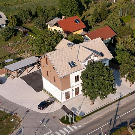 Kalan Boutique Stay Zirovnica Εξωτερικό φωτογραφία