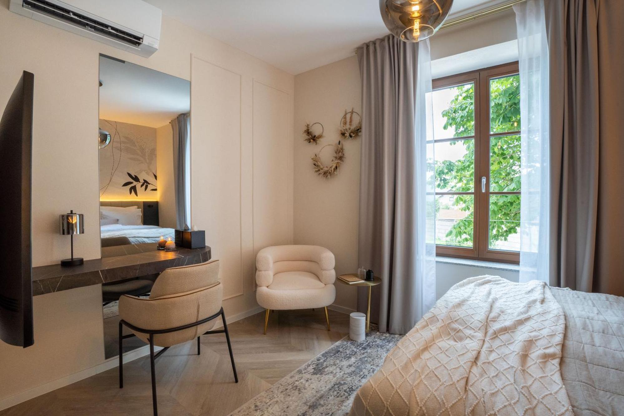 Kalan Boutique Stay Zirovnica Δωμάτιο φωτογραφία